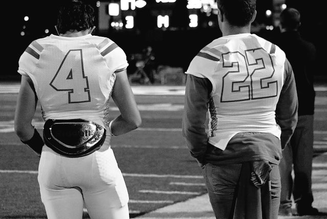 cfbg_dyltricks's tweet photo. Gonna miss my football Squad! 🏈 https://t.co/1eGFzxxMlf