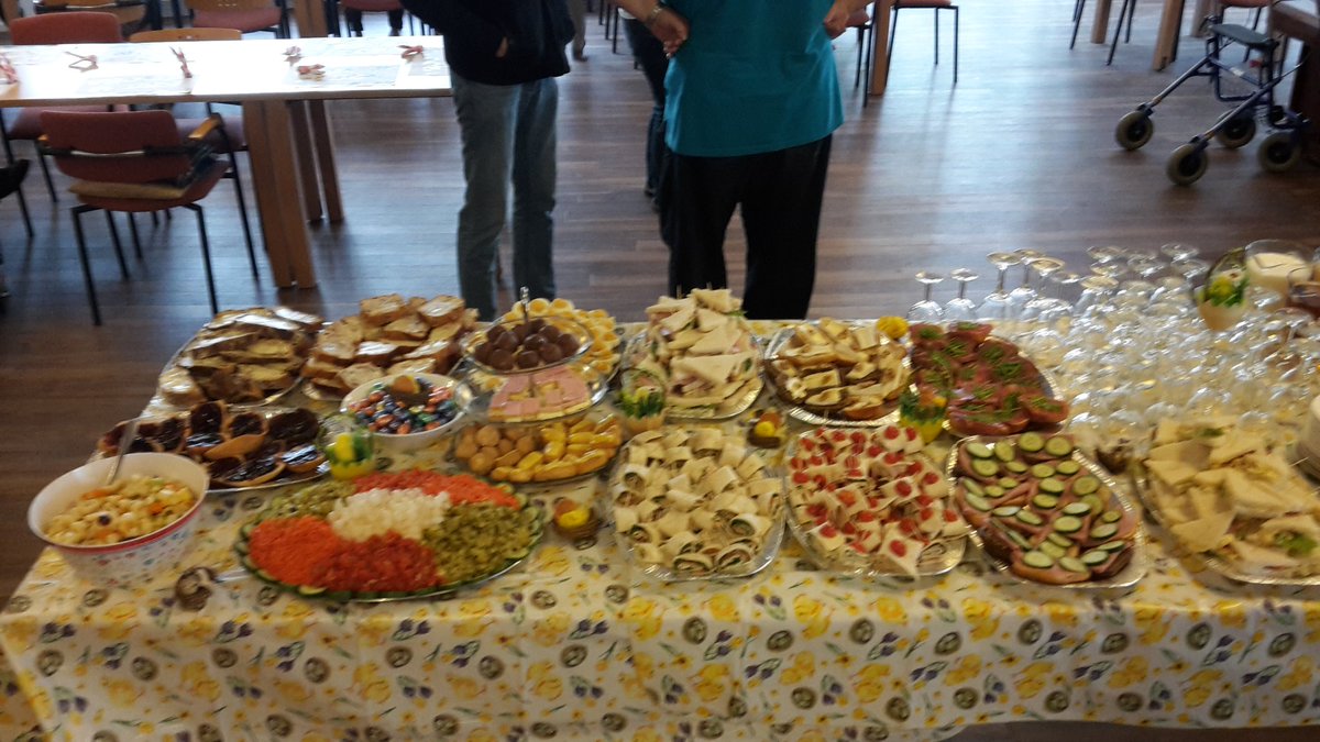 ACKelders's tweet photo. Vandaag een zeer geslaagde Paasbrunch met 50 gasten @ WOC de Veluwse Heuvel Nunspeet @znwv https://t.co/n6Q9TsWwBY