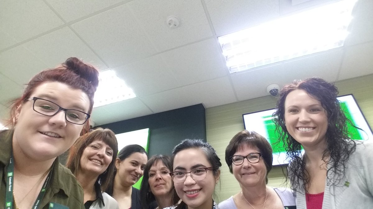 janinesikorski4's tweet photo. Celebrating our incredible customers today in Lloydminster!!! @BrianGervais_TD @ToddLinnen_TD @BorowkaIwona https://t.co/IVdiUxd3oj