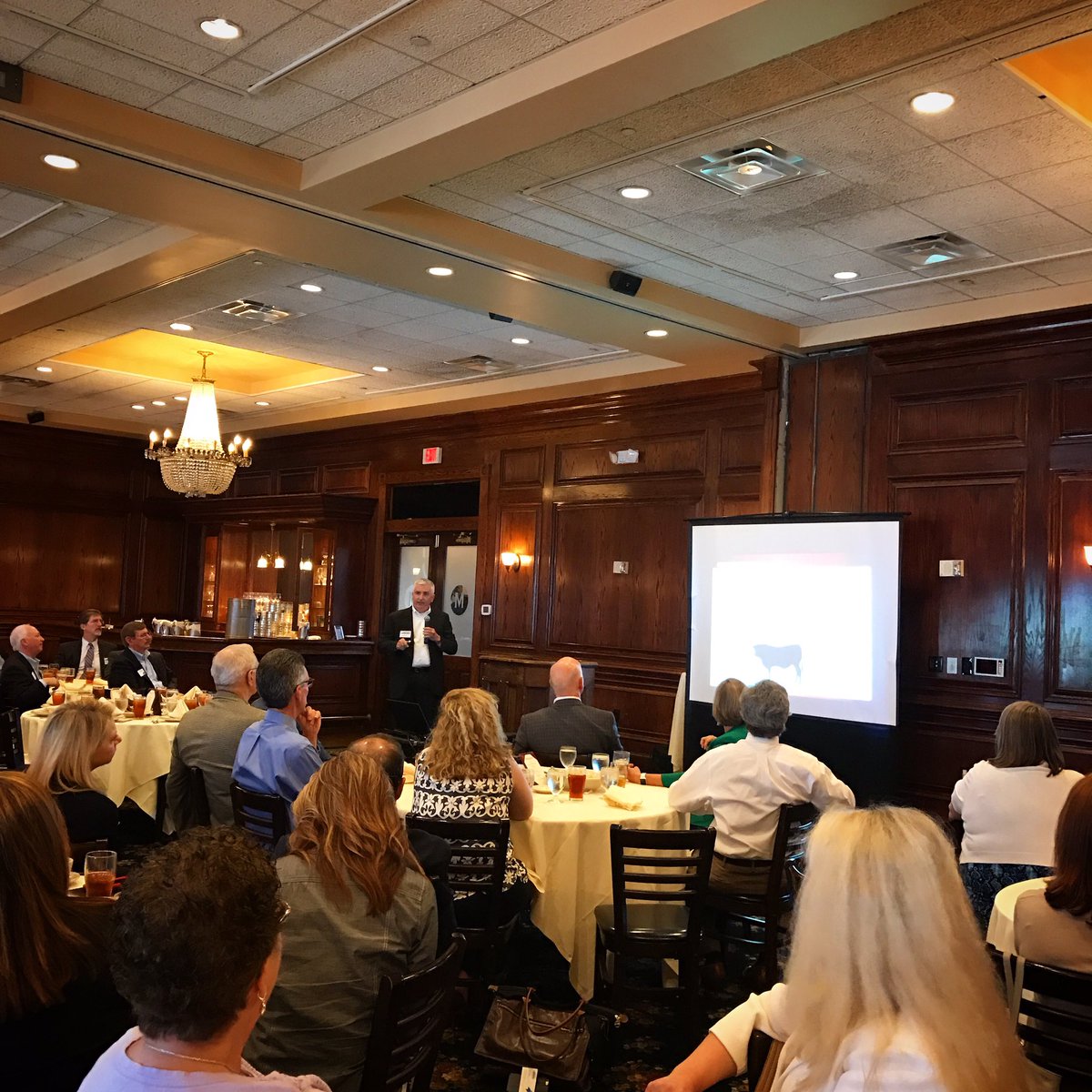 GRAToday's tweet photo. We're at the joint SEFF and GRA luncheon in conjunction with the IFA to learn about food costs. #garestaurants https://t.co/h7IHBxVVxk