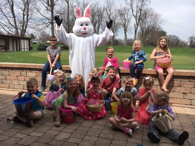 soangetahacc's tweet photo. Thank you Easter Bunny we had a great time with you this weekend #EasterBunny https://t.co/vFOycaSFki