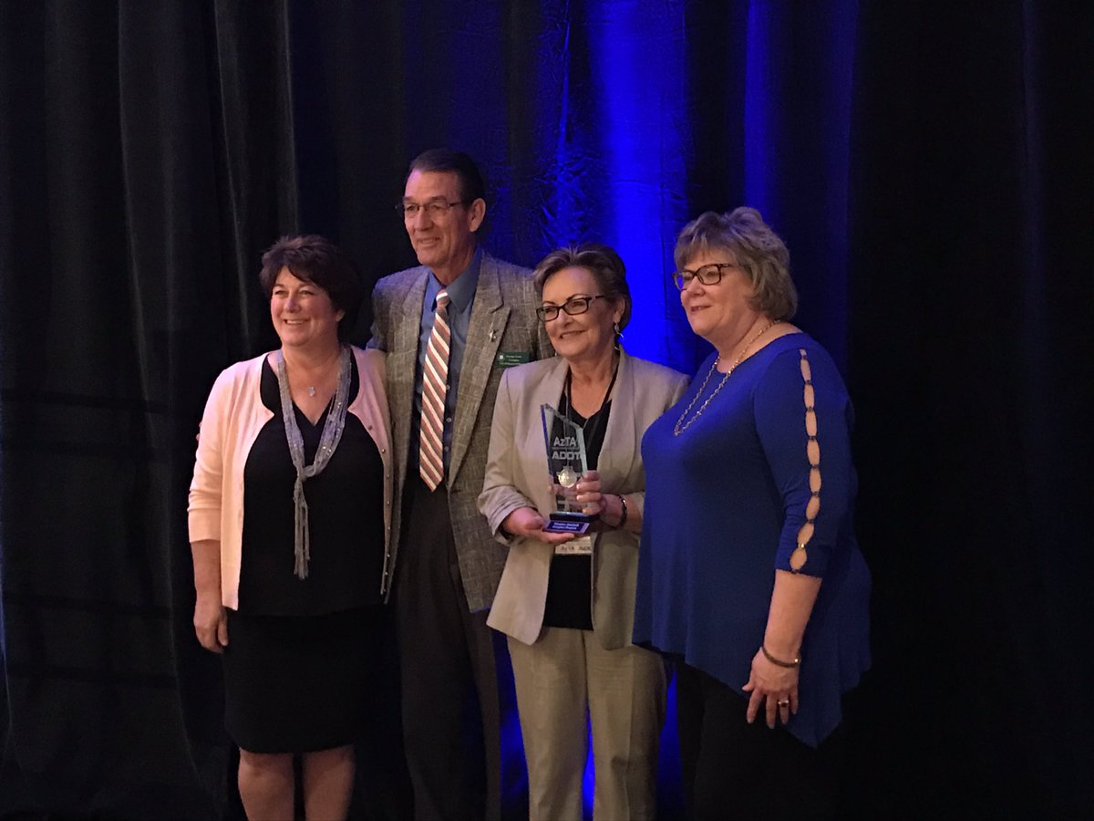 Arizona_Transit's tweet photo. The Outstanding Transit Organization/Partnership #ExcellenceAward goes to: Volunteer Interfaith Caregiver Program (VICaP) #AZTransit2017 https://t.co/5DQxbRzq9o