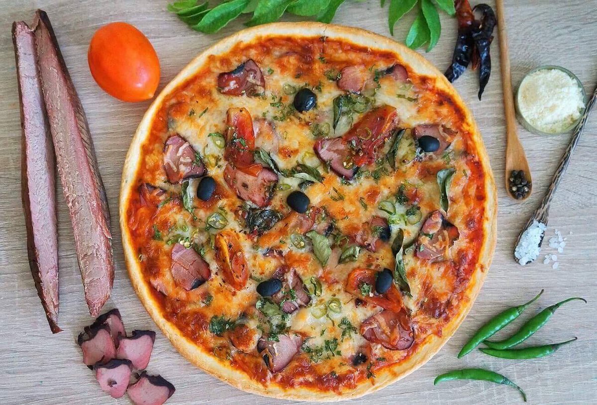 That is one cool pizza guys <a href="/stoneovenmv/">stoneoven.mv</a> #valhomas innovations :) 👍🏽👌🏽