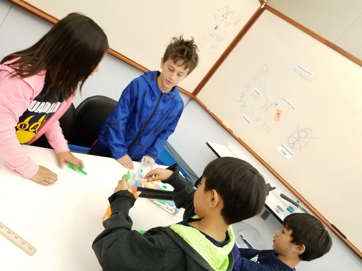 Emitis DeFazio tweet media