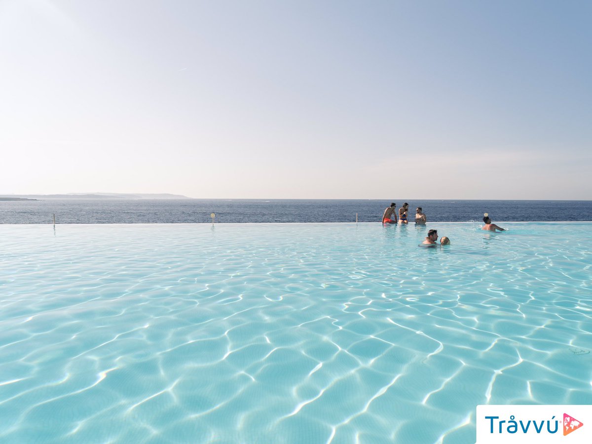 travvu's tweet photo. Where are you going this summer? #traveltuesday #europe #infinitypool #cafedelmar #luxury #tlc #travvu #holiday #summer #united #malta https://t.co/yVwbgoPwZe