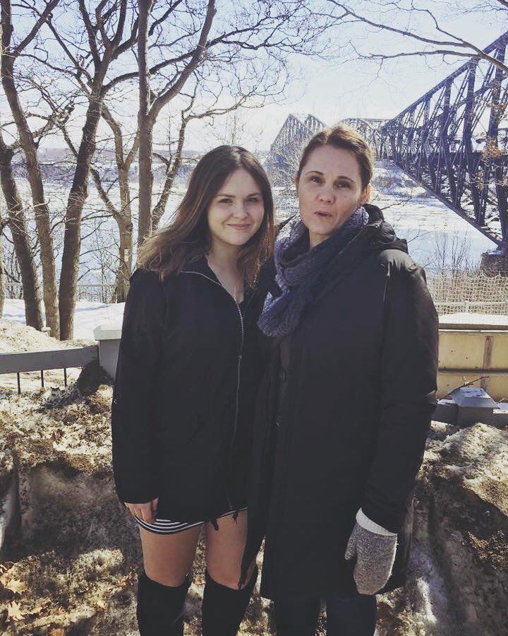 Mariepi94196310's tweet photo. Belle journée avec la mère #pontdequebec #avecmaman https://t.co/HybJUx20RY