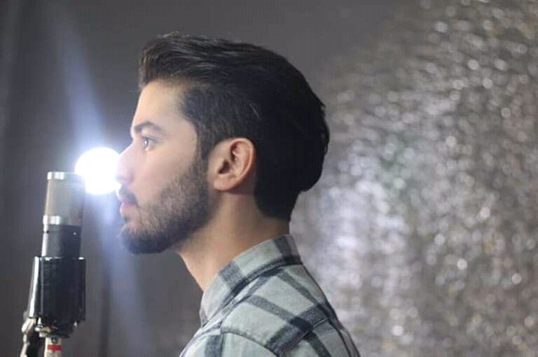StarAlgeria3's tweet photo. يستعد الفنان الجزائري و خريج مدرسة #الحان_و_شباب #اسامة_بلعطوي لاطلاق فيديو كليب 
@oussamabelatoui https://t.co/OvkHdBuyXB