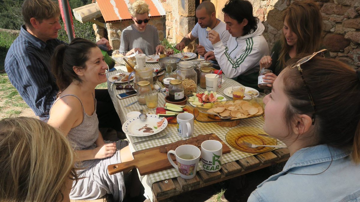 fotos de nuestro #workation en Nectar #coliving al pie de los #pirineos #barcelona #digitalnomad #codinobcn