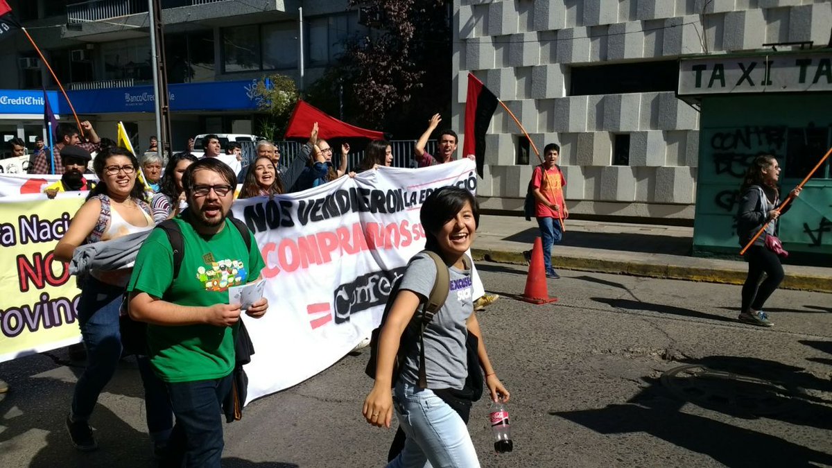 MARegMaule's tweet photo. #EducacionEnCrisis ..En  #Talca marchamos por educación gratuita, pública de calidad, laica y no sexista. Con la esperanza intacta!! https://t.co/EUGZVOtI5W