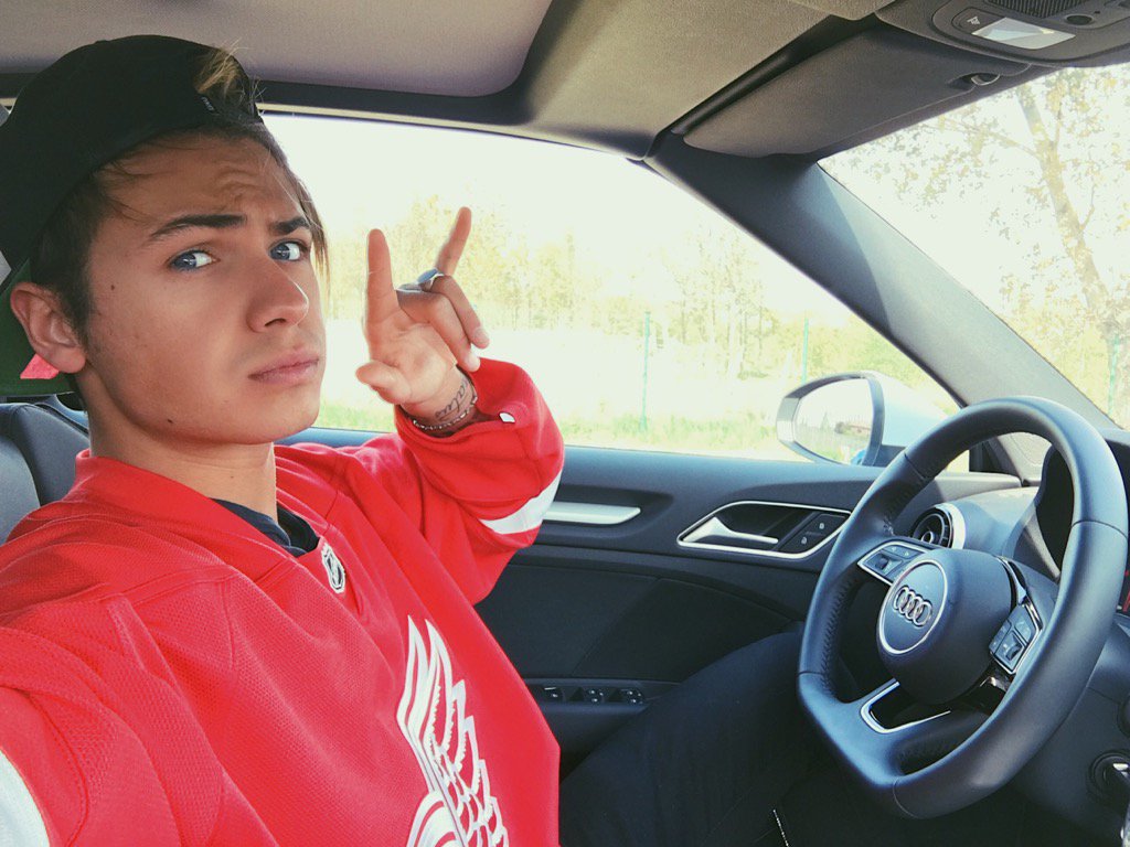 fedefederossi's tweet photo. 😜 https://t.co/40WSnUao7V