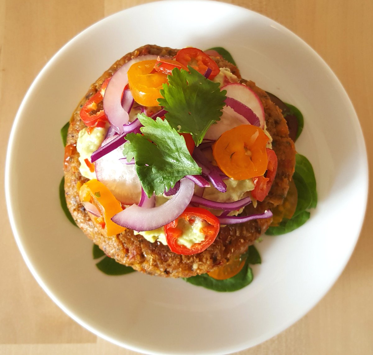 sobodyuk's tweet image. Chickpea burgers! •NEW• RECIPE
ow.ly/XBgX30aLg5J
#veganhour #healthy #foodie