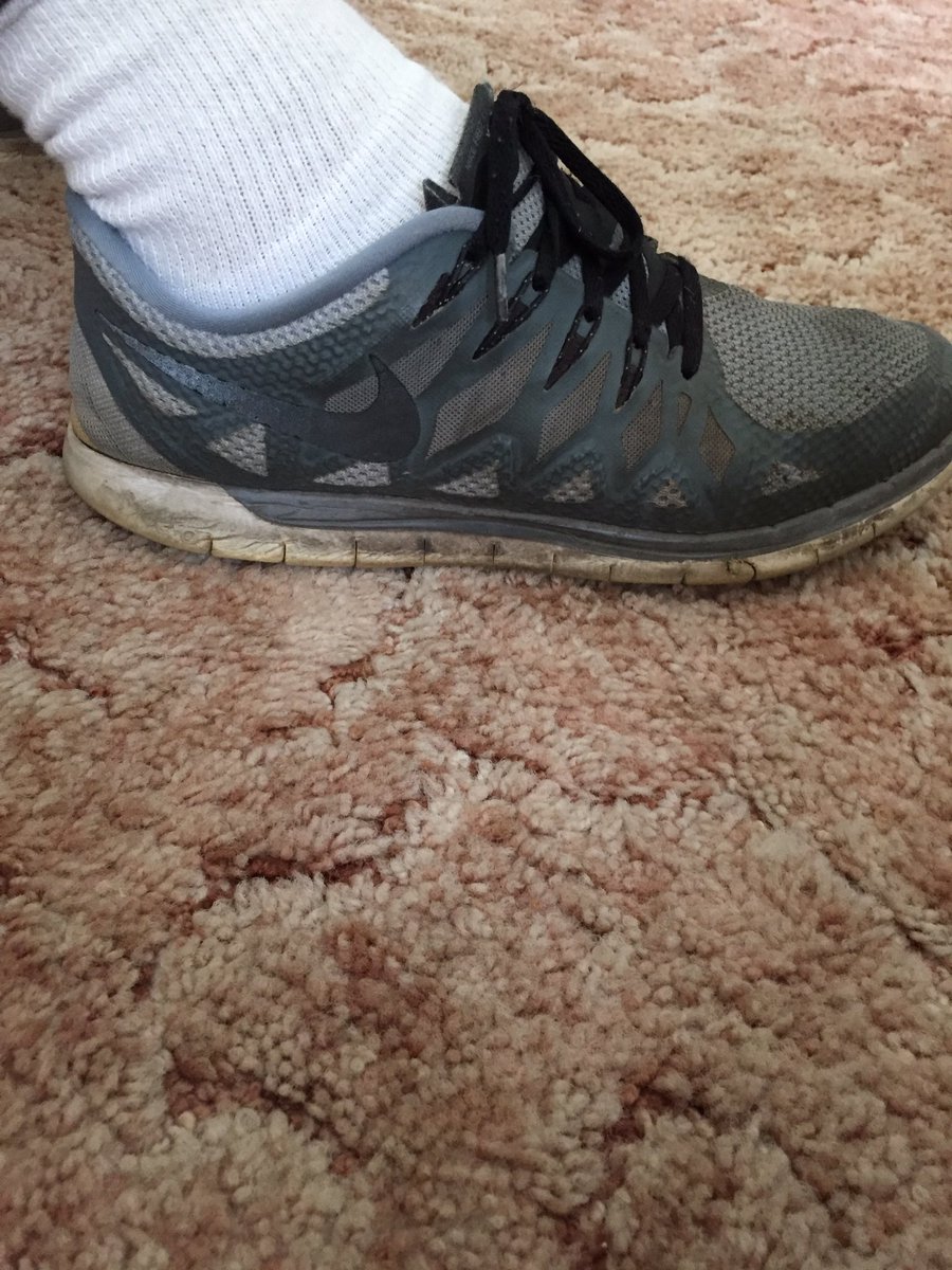 NoLeft1's tweet photo. @OhItsTeddy My dads shoe situation. He changed my life and gave me a kidney transplant. I wanna change his and give him boost #boostyourbro https://t.co/eBYA9vZRmK