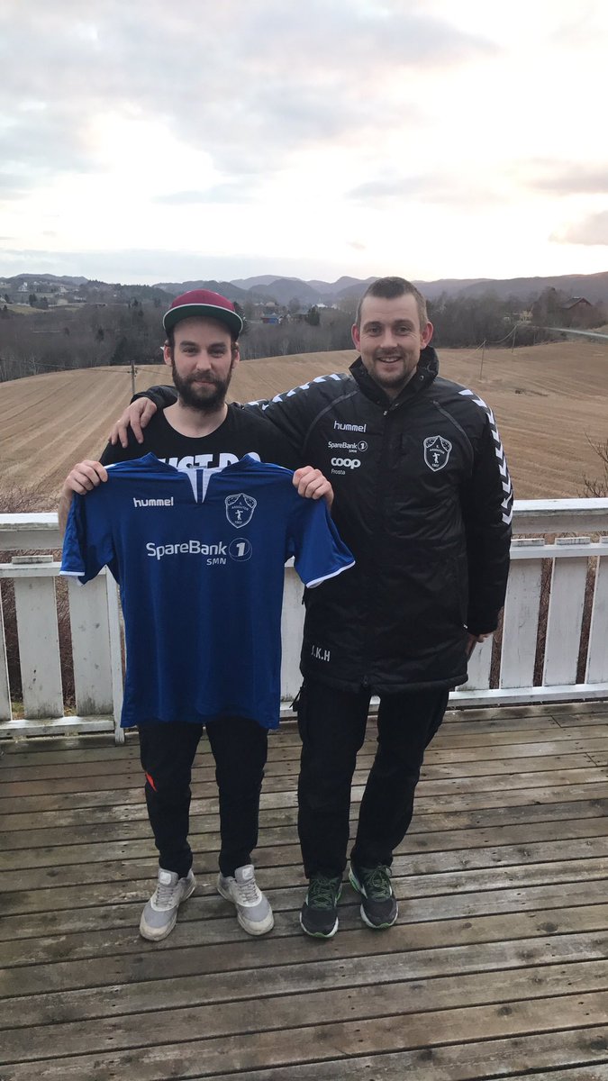 ILAasguten's tweet photo. Rune Johnsen har signert overgang til oss! Tror mange i 5 div skal slite med å holde tempoet hans! 21 mål for verdal ifjor på 24 kamper! https://t.co/xxLdRzTrdk