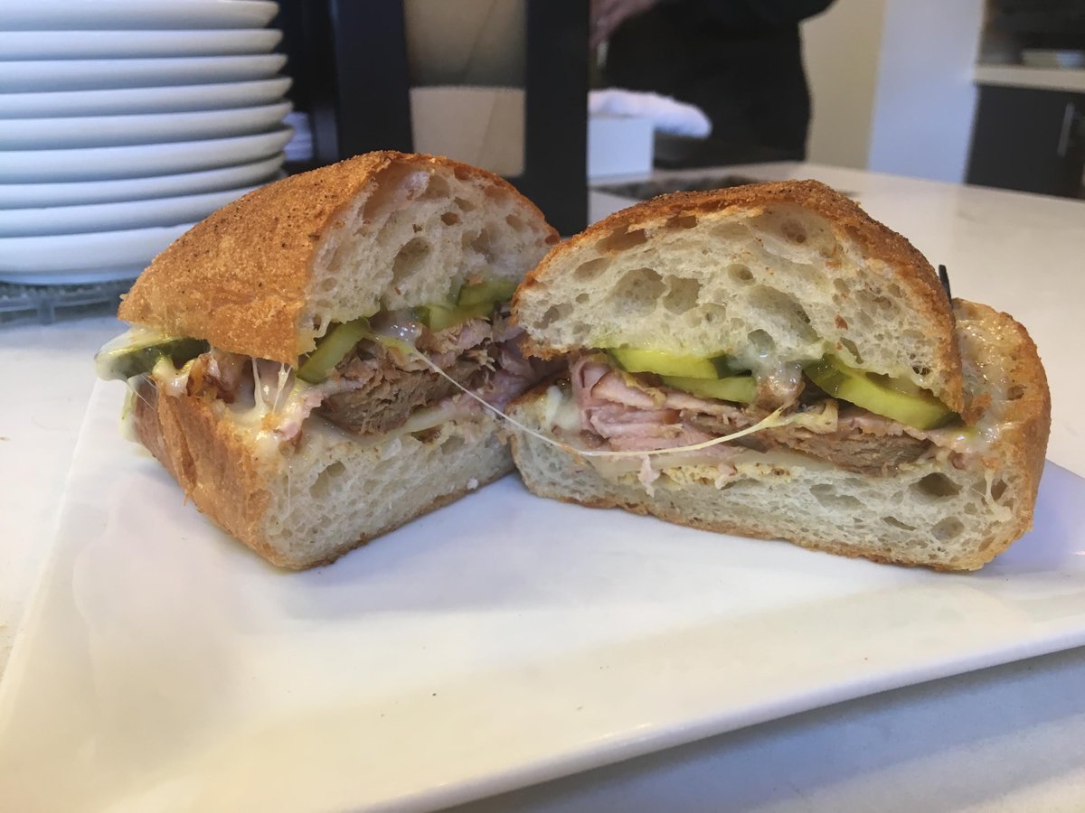 Artís Coffee tweet media