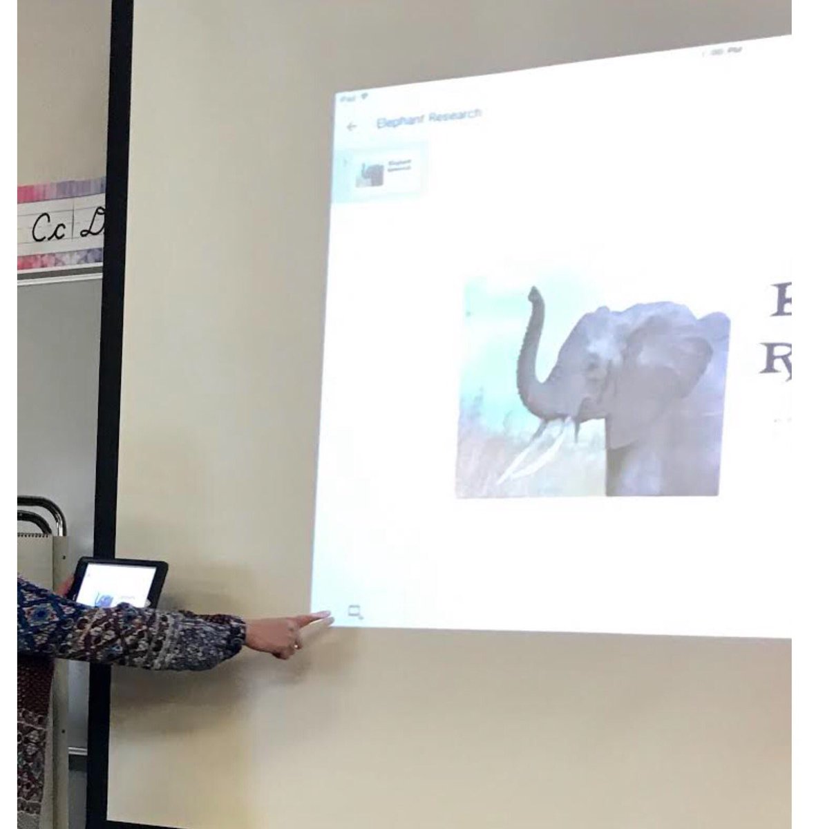writingin108's tweet photo. #GoogleSlides rock when creating a research project. Amazing how fast Ss learn! #wearevan #VMSVanTX #HardwickEngaged https://t.co/qBdEfPrUOx