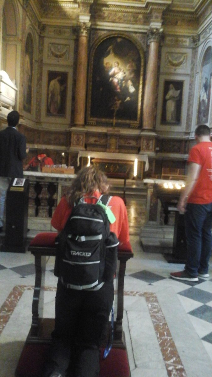 BrebeufYM's tweet photo. Day 4 Brebeuf College Rome Pilgrimage. @TCDSB_DChen,@TCDSB # our faith rocks. https://t.co/egywRFS1jo