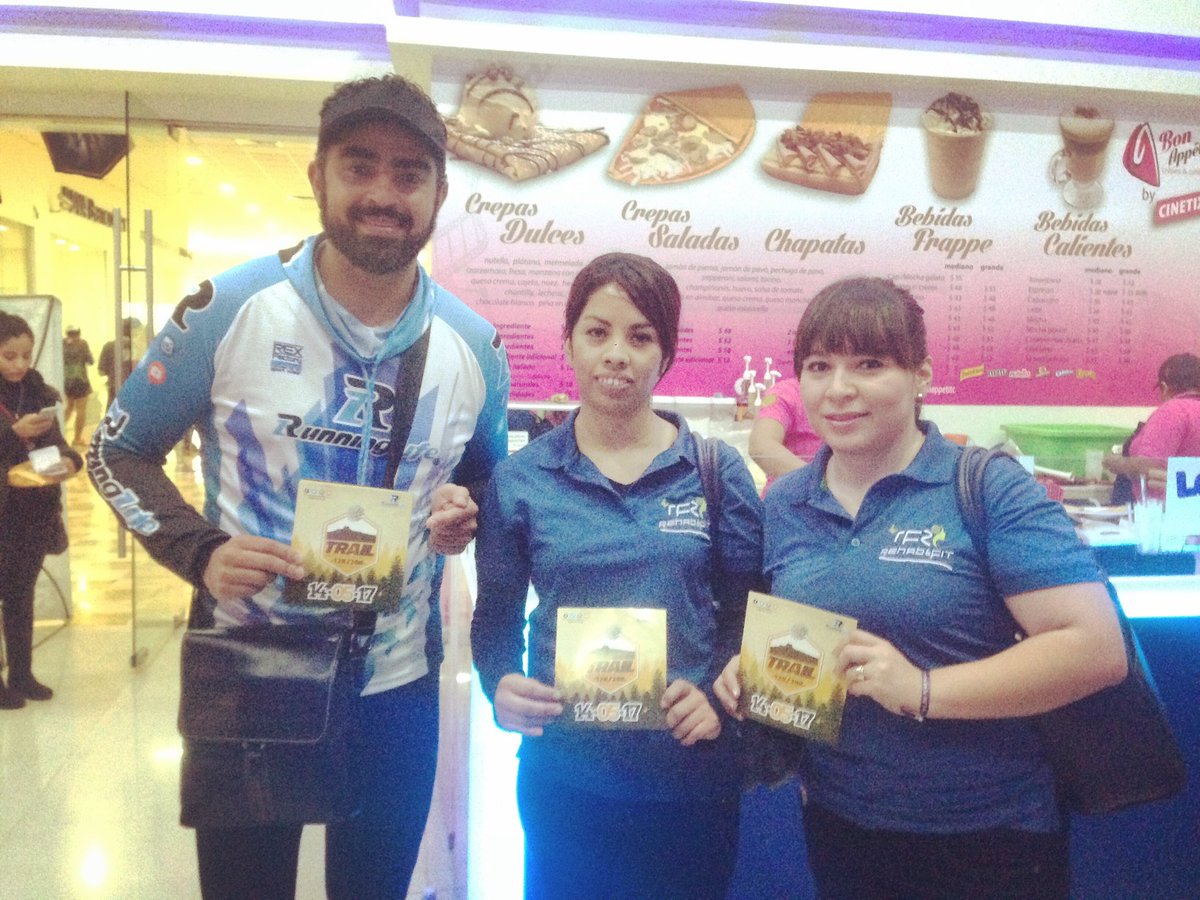 RunningLife_'s tweet photo. Promocionando el #Trail #BosquedelosMurmullos 12 y 20K #Perote 2017 en la Presentación de #MasRunners de @TVMASVeracruz 🏃🏼♀️🏃🏽✌🏼 éxito! https://t.co/FNS6KI0CJK