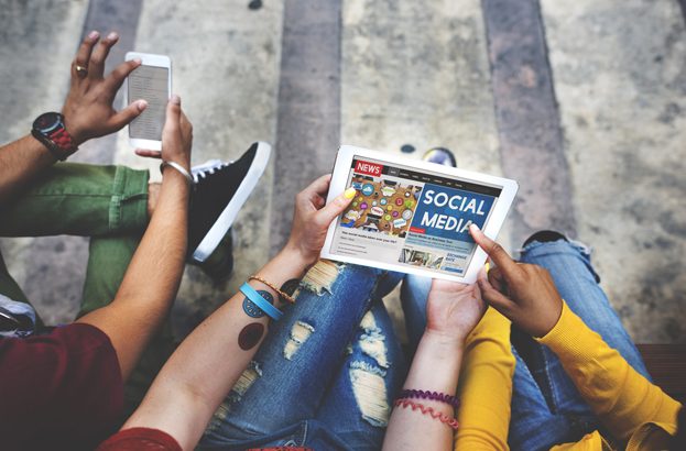 6 consejos para los fanáticos de las redes sociales y la mensajería instantánea bit.ly/2o3JrEo #CiberseguridadPF <a href="/PoliciaFedMx/">Policía Federal Mx</a>