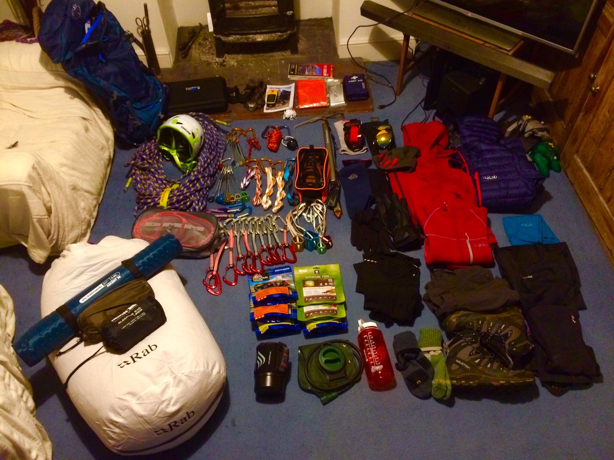 cg_wood's tweet photo. 4 days until we take on the Cuillin Ridge. Weather looking average, waterproofs will be essential! #cuillinridge #skye https://t.co/PoSBJ0fv94