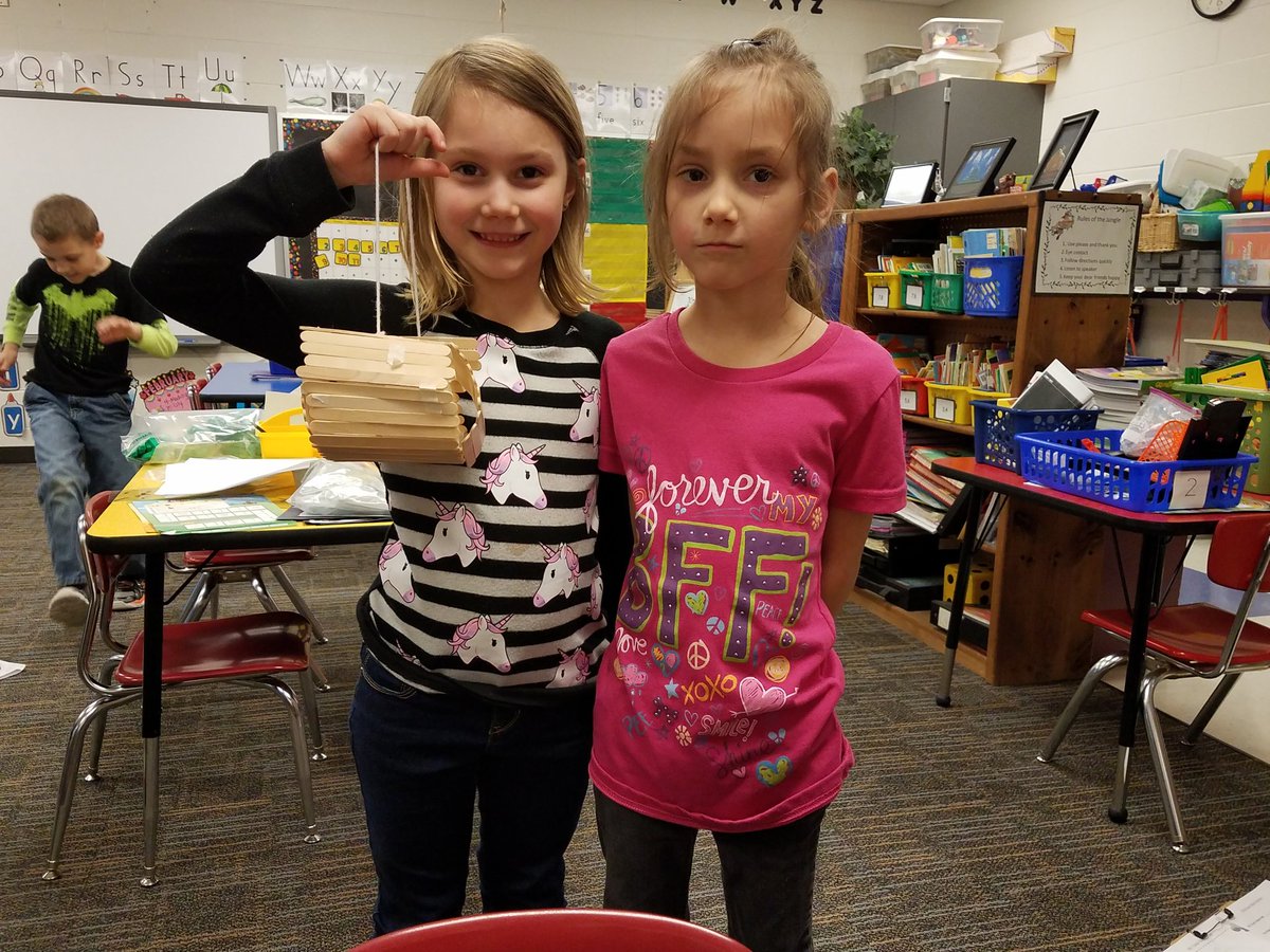 KC1stJungle's tweet photo. Ss designed Easter baskets that should hold 6 eggs that are visible and stay in their basket as they bunny hop across the room. #KatEdChat https://t.co/ORiJcRsxlq