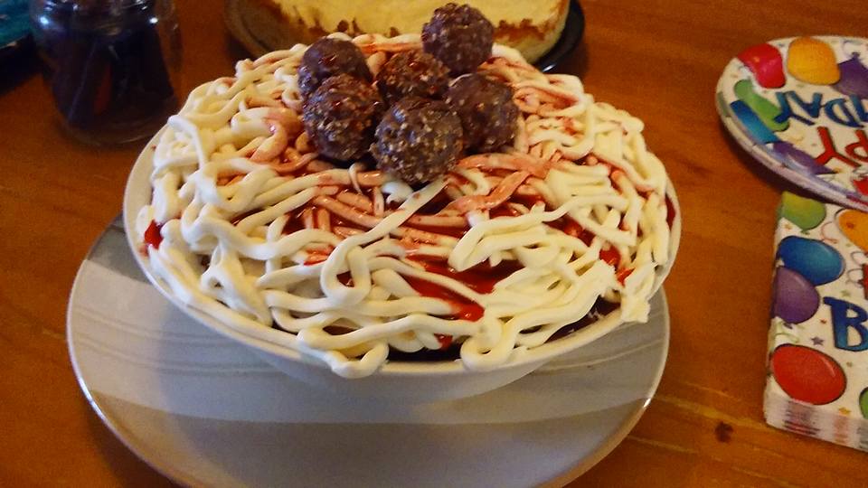 RillaMulwane's tweet photo. Papyrus loves spaghetti so here's a spaghetti cake. DIY undertale birthday party! #undertale #birthday #DIY #spaghetticake #recipes https://t.co/P0MAhmbP3F