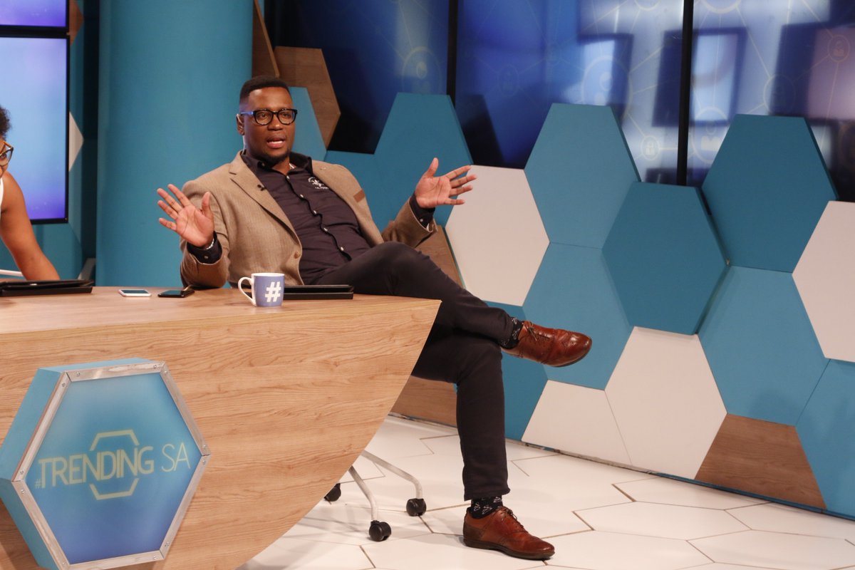 TrendingSAon3's tweet photo. Roundhouse......Kick Done!!!! #tsaon3 https://t.co/IRRePjRdHl
