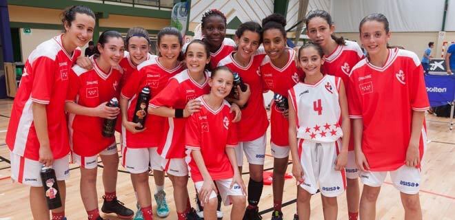 bocaco79's tweet photo. #MINI2017 #PlanetaMini2017 12 jugadoras, tecnicos, familiares, entrenadores, clubles y muchas jugadoras de la generacion, a todos GRACIAS! https://t.co/M8P1UTxdho