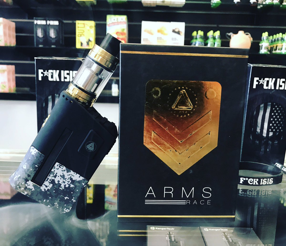 ChiefVape's tweet photo. Limitless Arms Race 200W! #coloradovapers #chiefvapor #vapelyfe #limitless #armsrace #200w #blowclouds #chickswithwicks #vapeporn #vapeon https://t.co/4xQ3TIhoHG