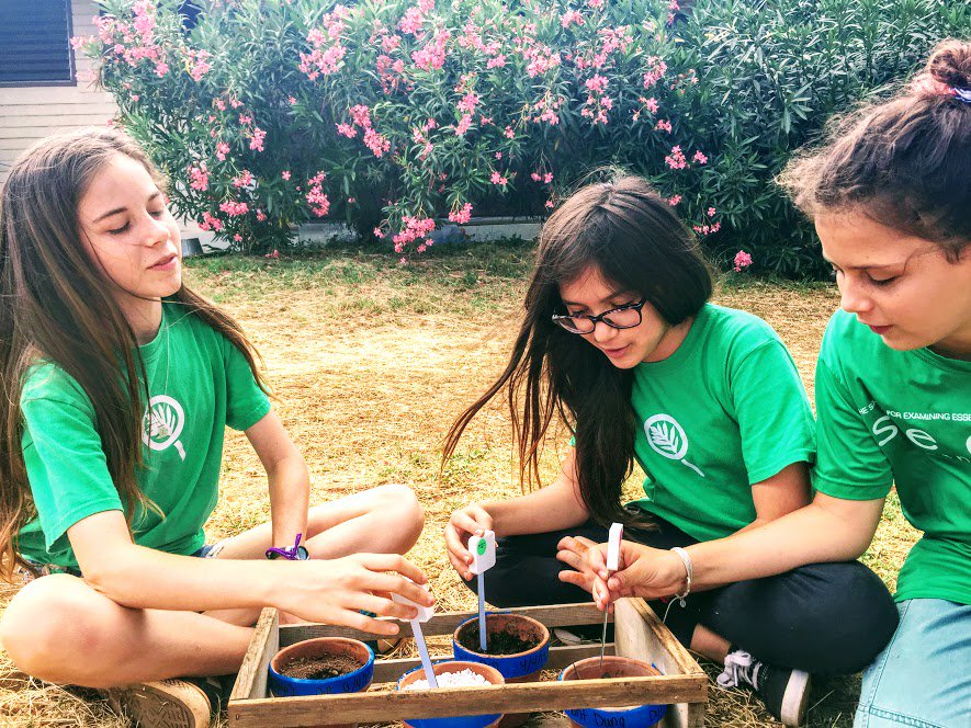 The <a href="/SmartYields/">Smart Yields</a> team is VERY excited to support these awesome <a href="/SEEQSHI/">SEEQS</a> #girlsinstem w/their EQS energy project! #agtech #startup #edtech