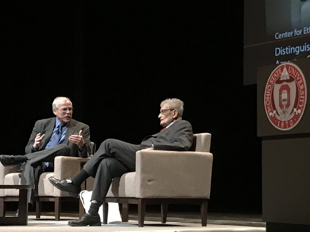 medflygenes's tweet photo. Honored to introduce Prof Amartya Sen for 1st Distinguished Lecture in Ethics @OhioState #CEHV https://t.co/peGmAtOSTW