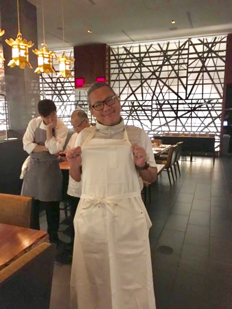 aosbysosa's tweet photo. Ready for service in "Fernand On Point" @chef_morimoto #chefslife #foodisart #ChefCouture #ArtOfSimplicity #ForChefsByChefs #AOSbySOSA https://t.co/BwbXV1J9Qv