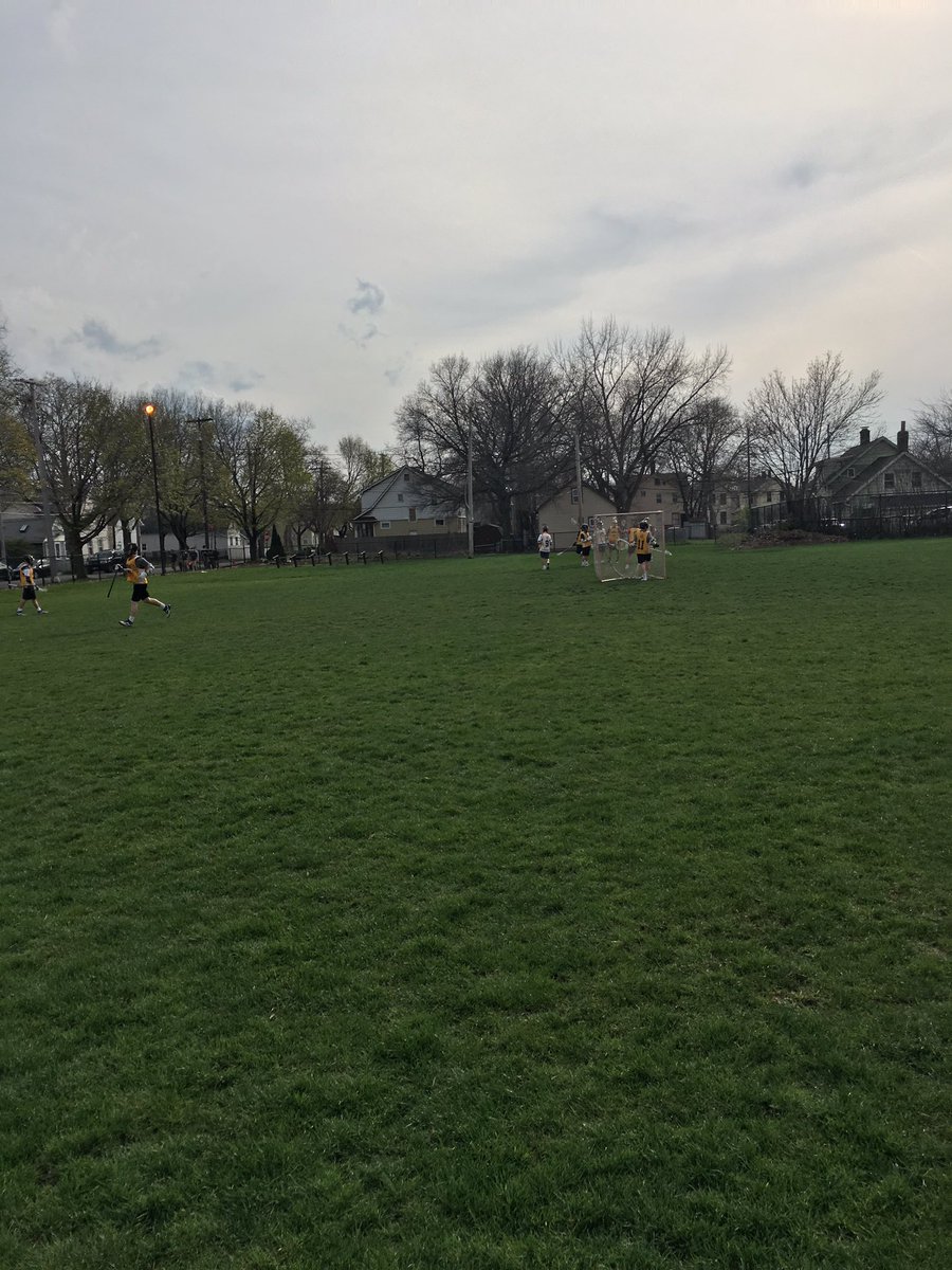 goldlacrosse17's tweet photo. Having a good practice before game day! You better be ready Hoover! #bouttoeat #ewwwHoover https://t.co/viuiIm8aOi