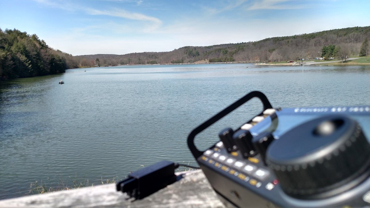 WC3EMILY's tweet photo. Day two of the week in an outdoor shack. #hamradio #GetOutdoors #Elcraft https://t.co/gY6pwGediZ