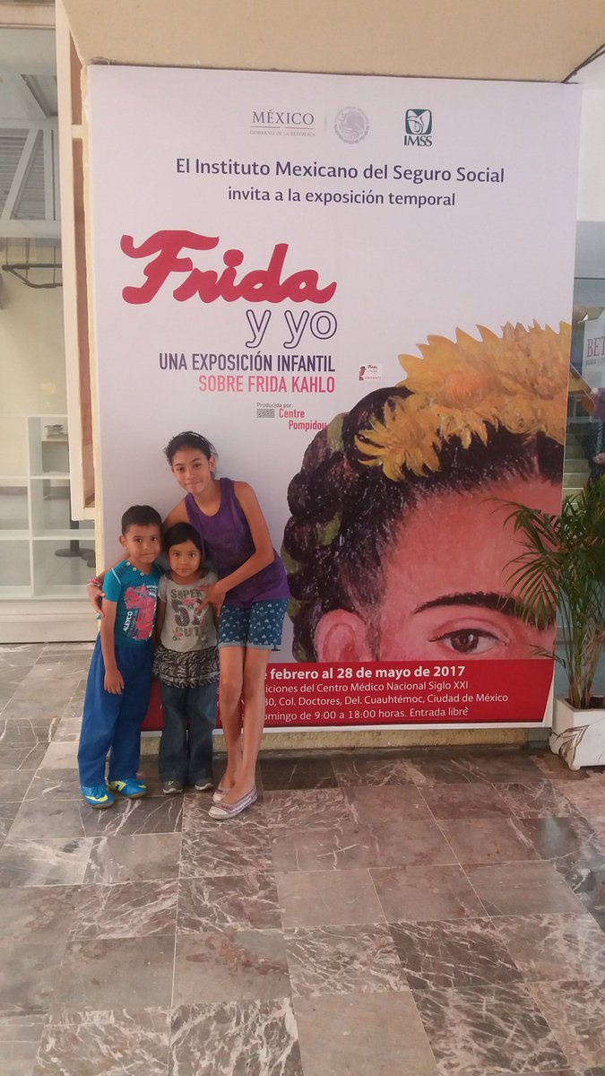 Aluxika_5's tweet photo. Nuestra tarde de vacaciones del dia de hoy decidimos cultivarnos y divertirnos en la expo #FridayYo https://t.co/e0tOqp3vGj
