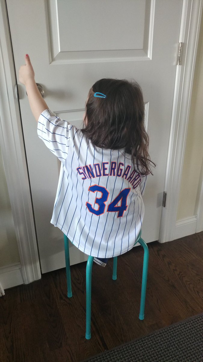 LisaAnnNg's tweet photo. Shea insisted on wearing her @Noahsyndergaard jersey to school today. Pardon her messy hair. #Mets #sny #NewYorkMets #LetsGoMets #Shea https://t.co/shH4wSziI7
