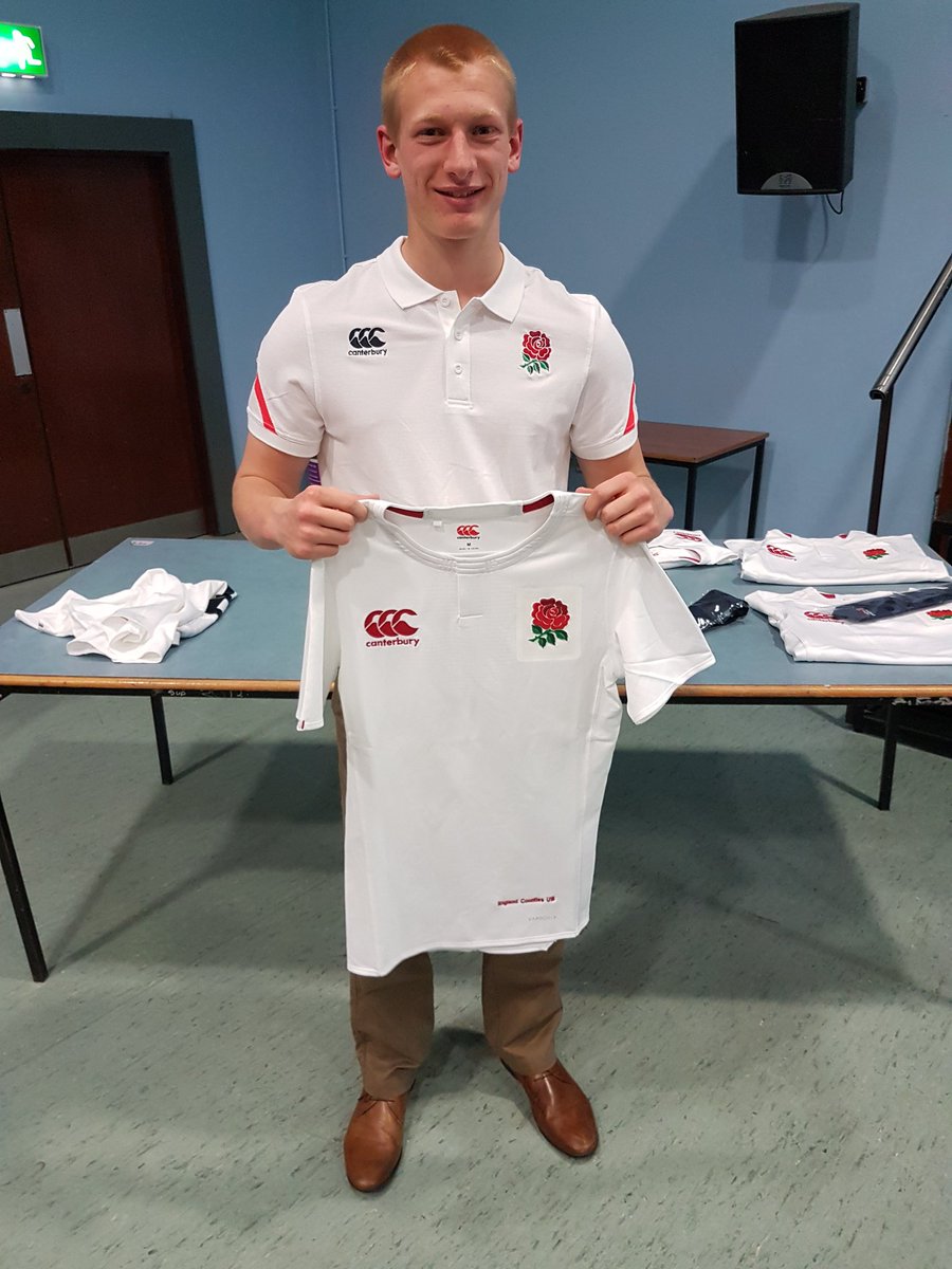 jamiepock's tweet image. Very proud to watch @sampock9 get presented his shirt for @EngCountiesU18  international against Ireland tomorrow