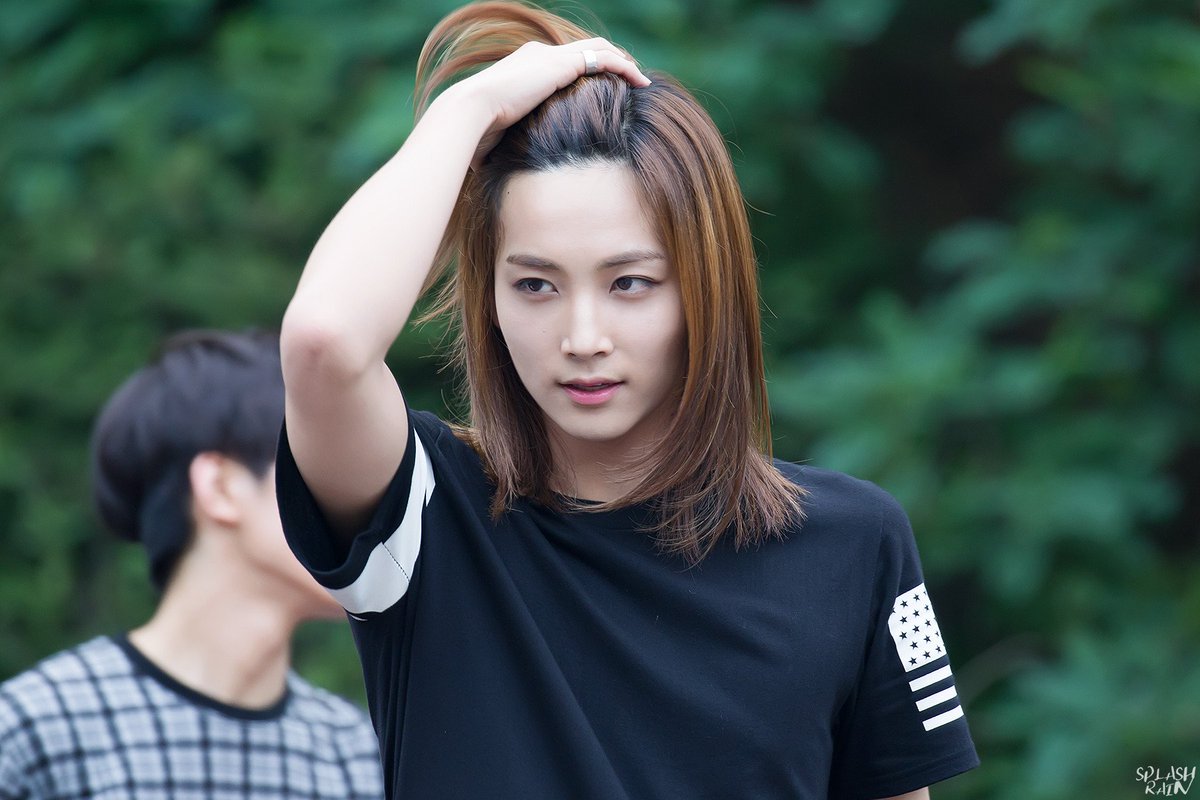 On Twitter Pick One Long Haired Male Idol 一 Shinee S