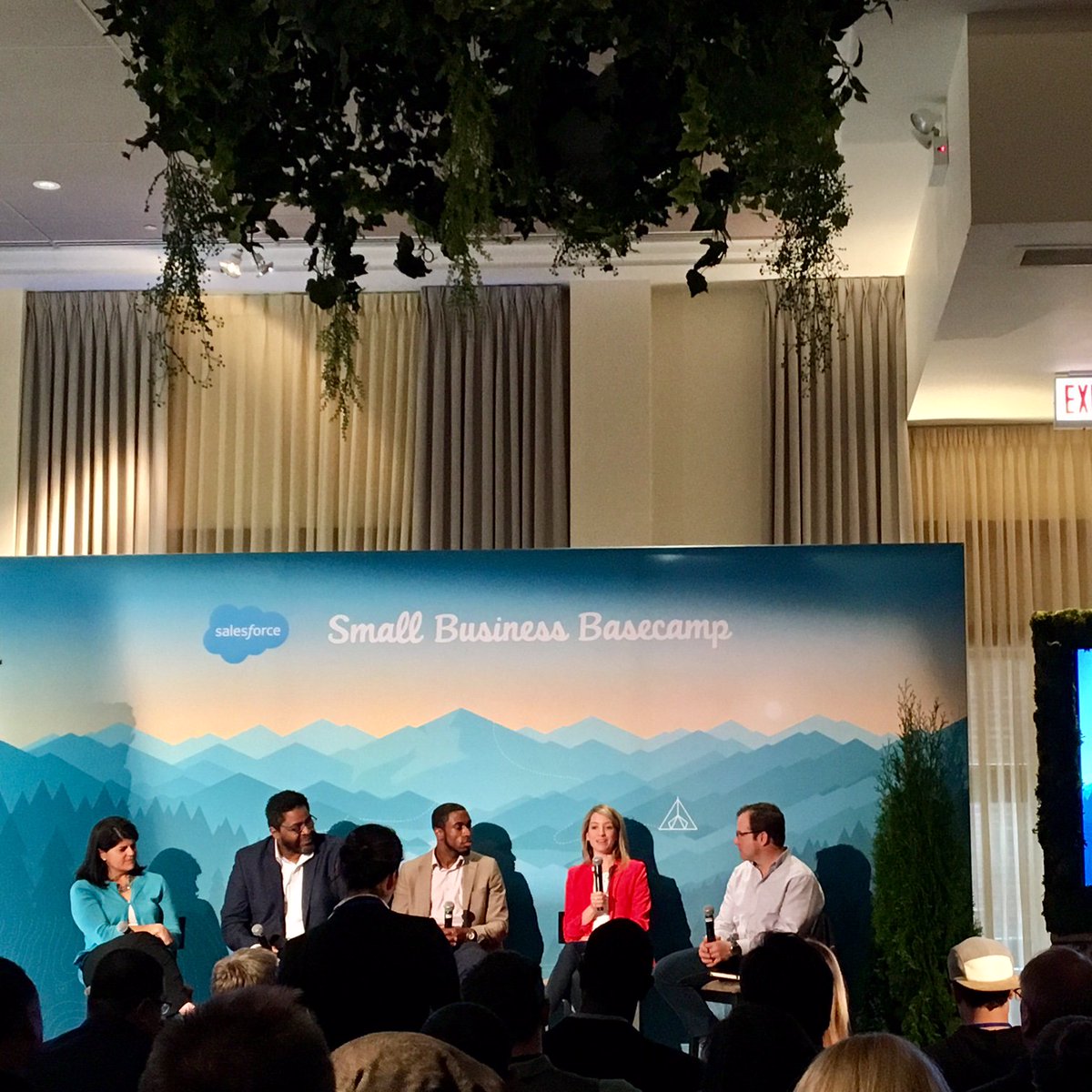 Salesforce for Small Business (@salesforcesmb) on Twitter photo "It's amazing to see what a group of passionate people can do" - <a href="/SimpleMillsCEO/">Katlin Smith</a> on building her business. #SalesforceGROW "It's amazing to see what a group of passionate people can do" - <a href="/SimpleMillsCEO/">Katlin Smith</a> on building her business. #SalesforceGROW