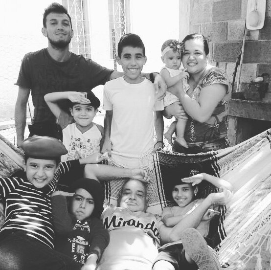 samuam2002's tweet photo. #familia https://t.co/Zonwlp14a8