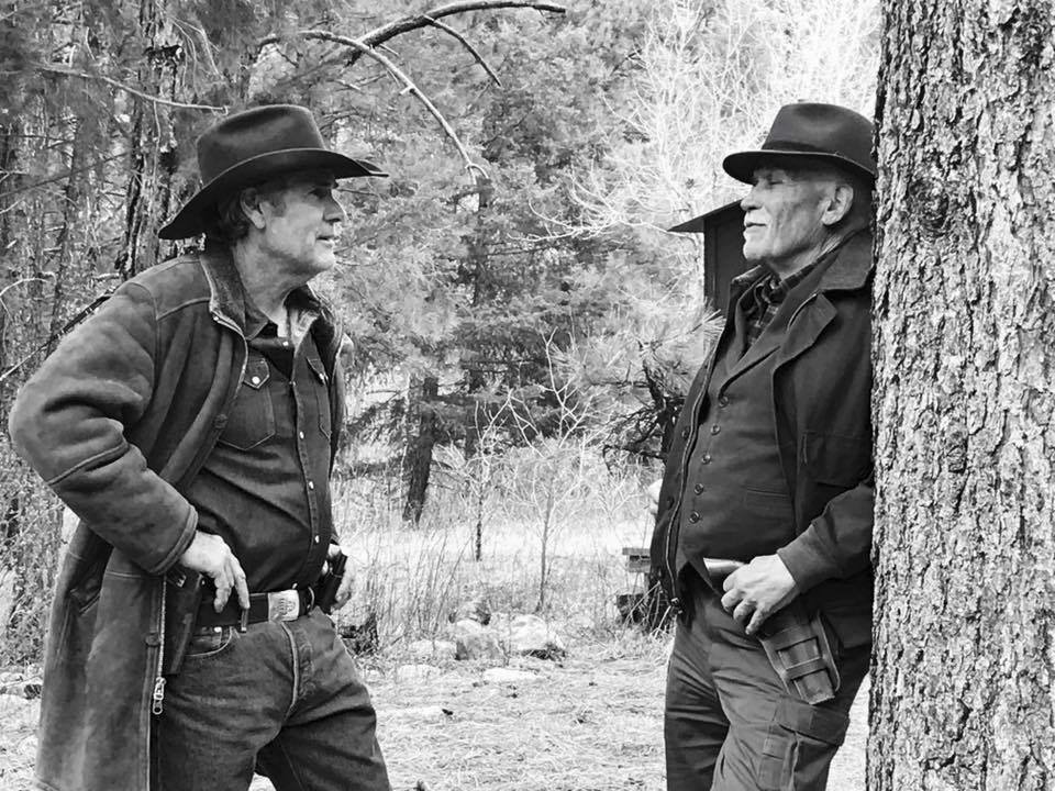 Couple a gunslingers #Longmire #LongmireS6 #setlife #behindthescenes