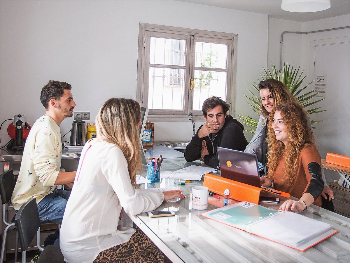 #LaCocotera is a hostel with #coworking or a coworking with #hostel, each way!

buff.ly/2oisqsD

#Knowmads #digitalnomads