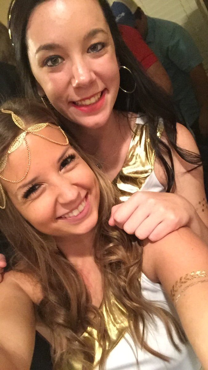 kayviktorin's tweet photo. H21BD @Kathryn2014!!! 😁🍺🍻🍺🍻🍺🍻🍸🎉Wish I was there to celebrate 😜 https://t.co/ZetmqtBZJP