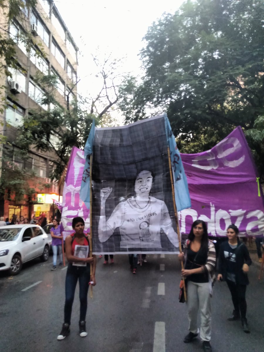 anabelfsagasti's tweet photo. Necesitamos el compromiso de la dirigencia para que no nos sigan matando. #NiUnaMenos en #Mendoza https://t.co/KR5reTEaAY