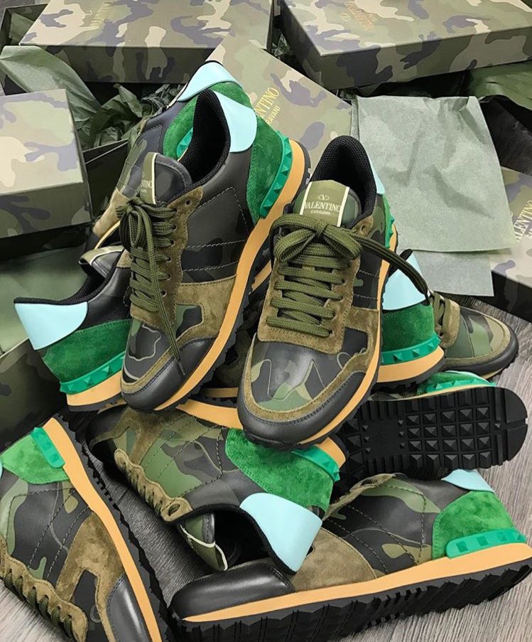 DSTR3SDLUX's tweet image. Valentino🐸