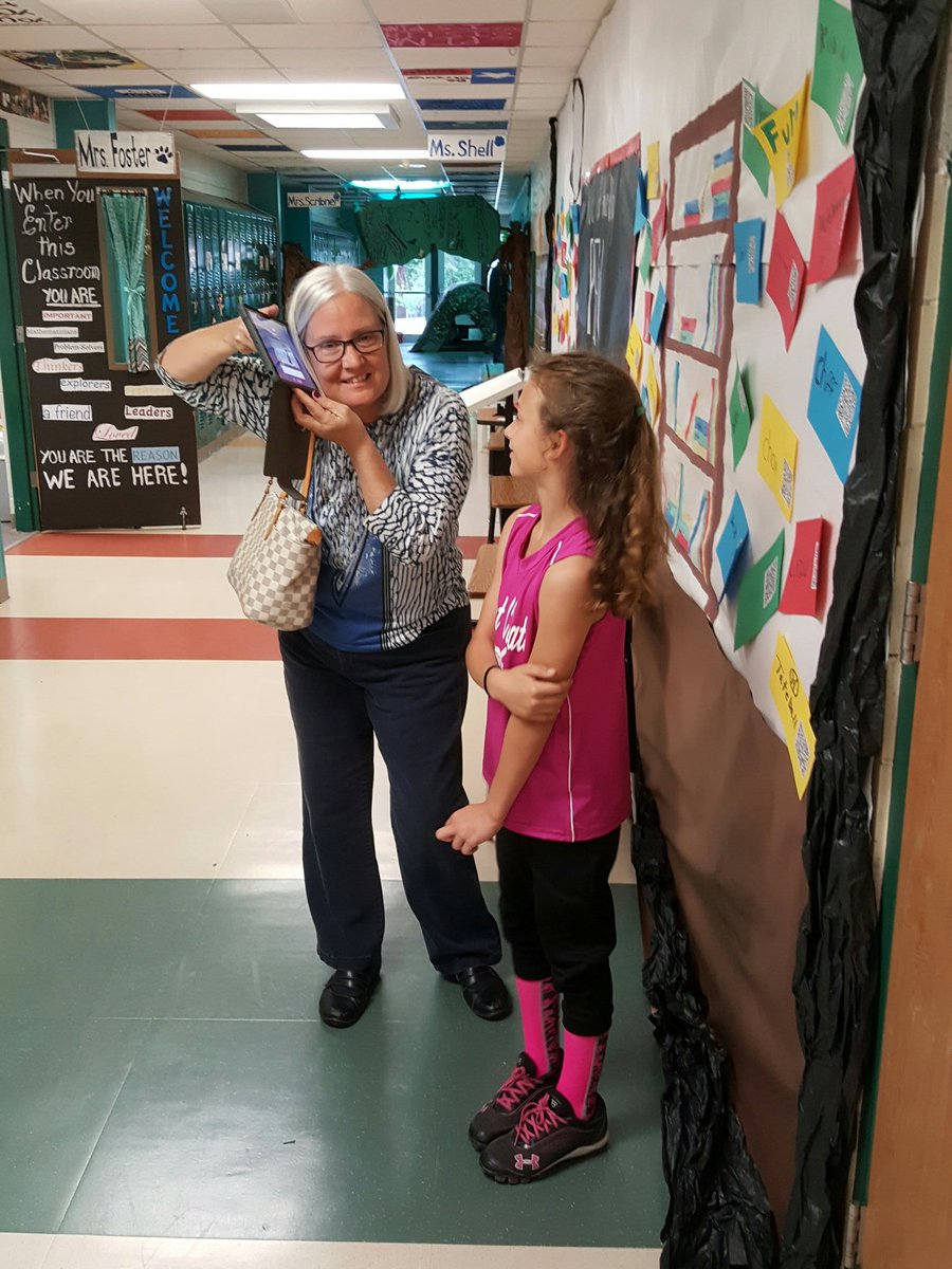 sadietx's tweet photo. Storyline at JR Irvin, #irvinincredibles #misdproud @JRIrvin_Elem #irvinstoryland https://t.co/nWuWtYagER