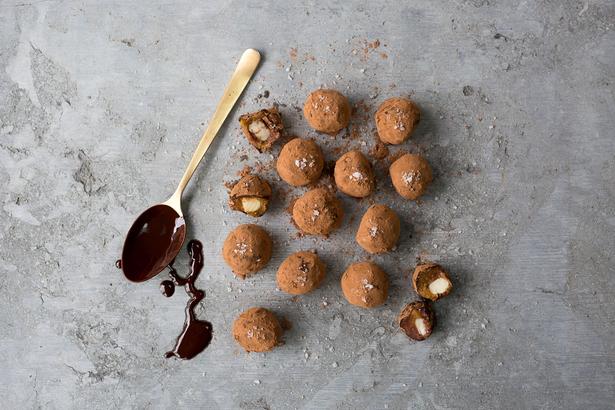 NZHViva's tweet image. The @LittleBirdOrg team have once again come through with these delicious raw treats and just in time for Easter ow.ly/2roI30aMwud