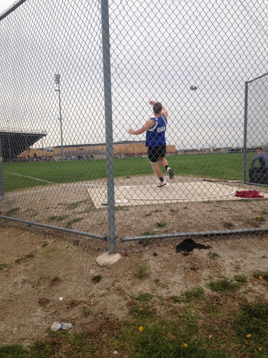 Quad meet at Central Crossing. Davidson Boys lead after 4x100m