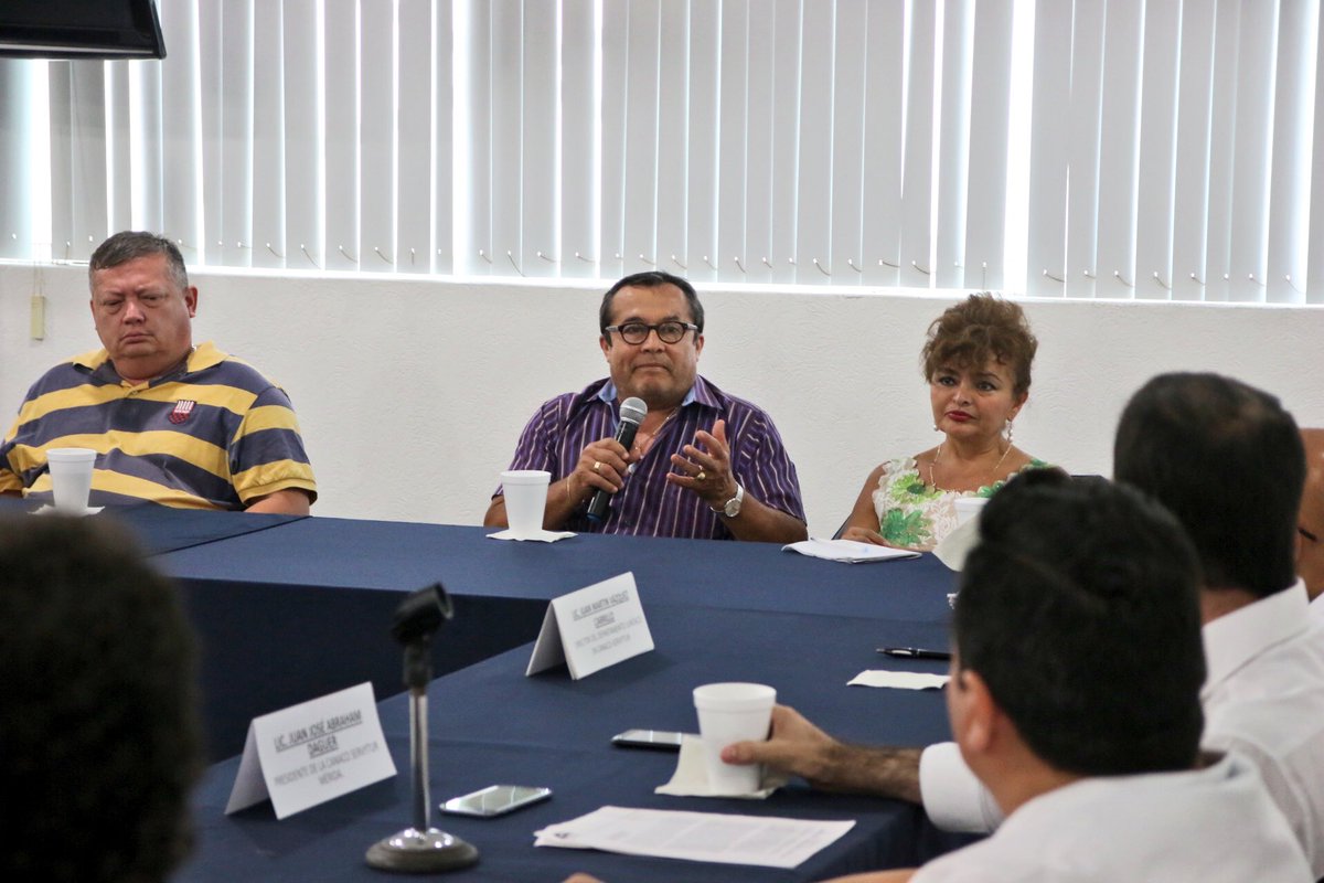 carlospavonf's tweet photo. La participación del Sector empresarial es vital para el desarrollo de Yucatán, por ello es importante atender gestiones de orden jurídico. https://t.co/RNQ6BnBbSf