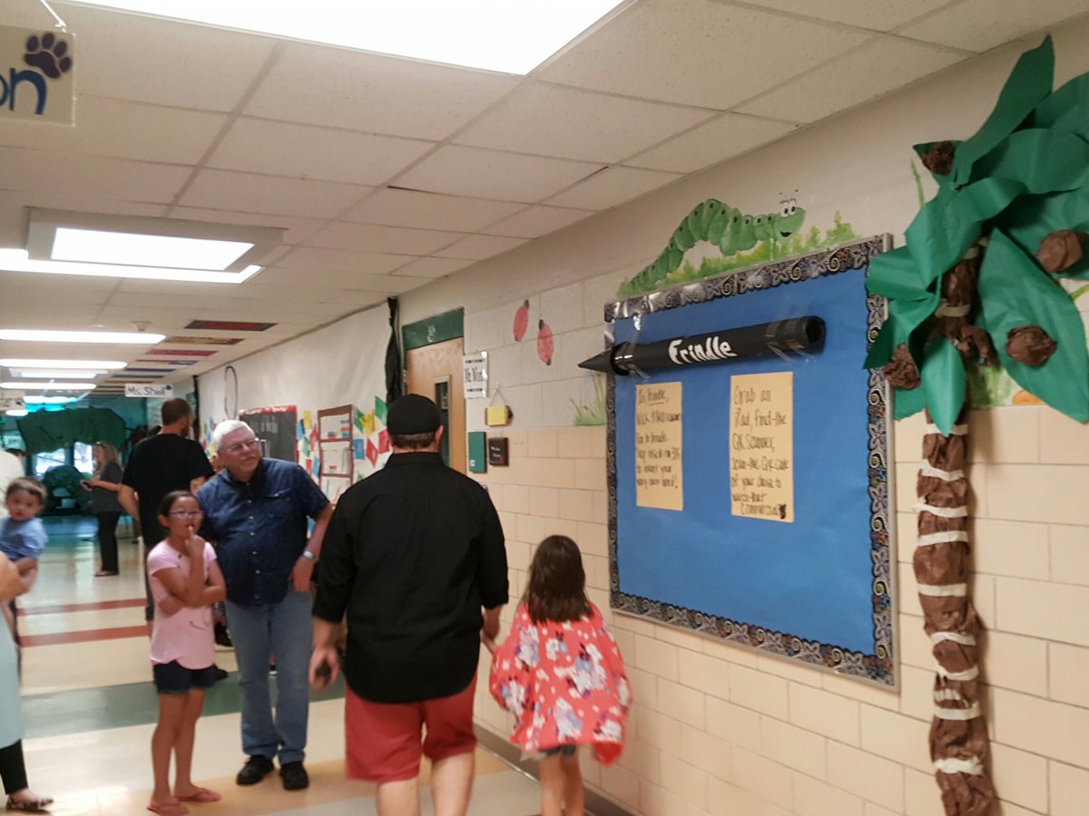sadietx's tweet photo. #irvinincredibles #misdproud #irvinstoryland @JRIrvin_Elem https://t.co/ZctvepubbR