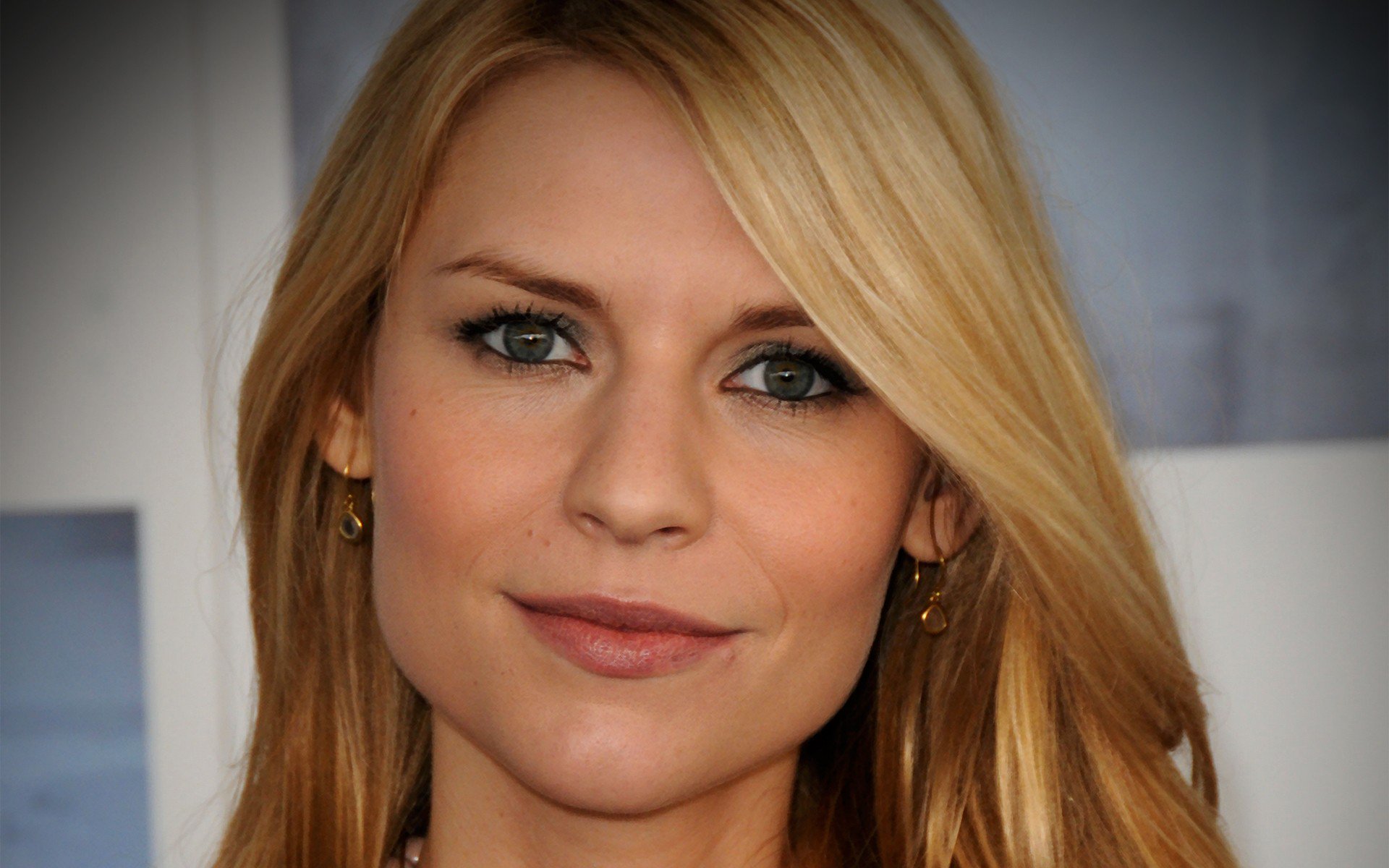 [MOMENT] Claire Danes ultah ke-38. Happy birthday  